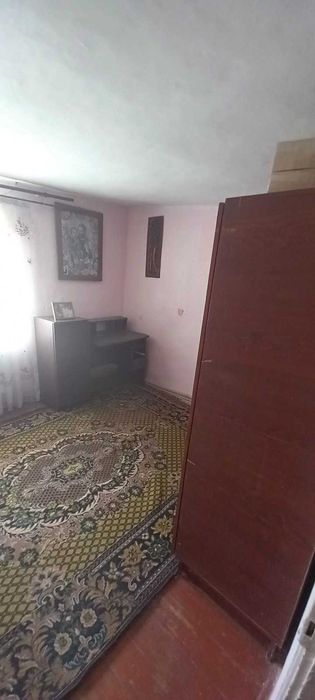 Продаж будинку туалет, ванна та автономне опалення.