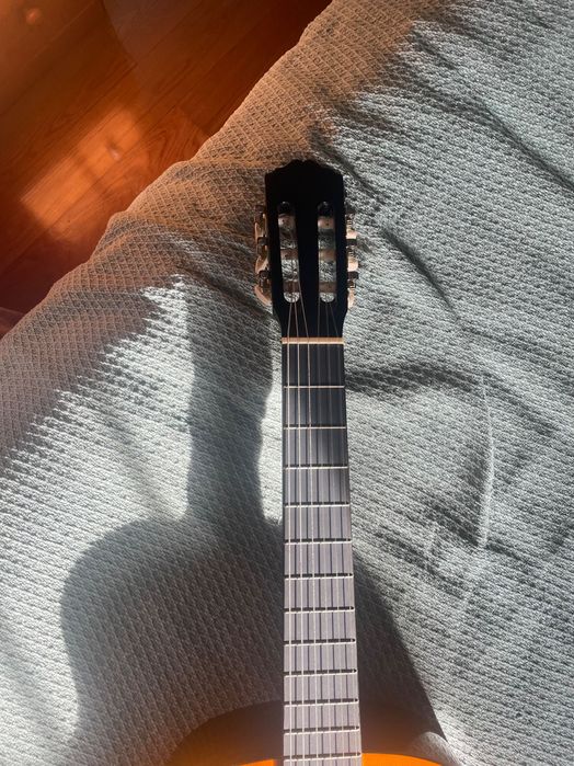 Guitarra clássica438129995873013761