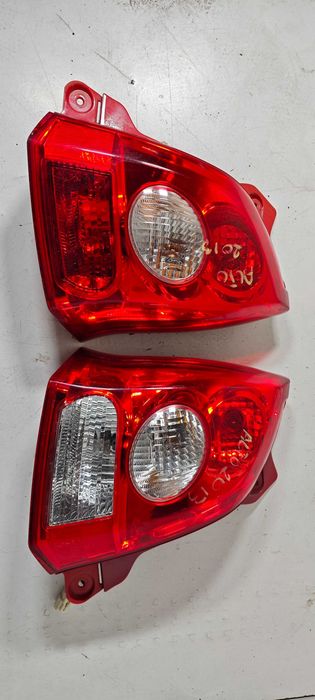 SUZUKI ALTO VII 2013 ROK Lewa i Prawa Lampa lewy i prawy tył