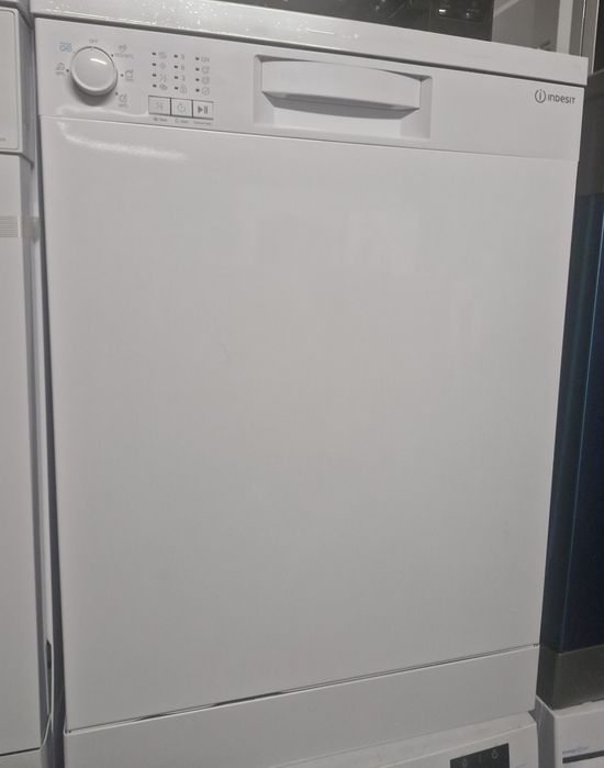 Máquina de lavar loica indesit