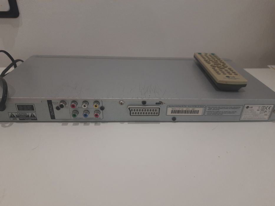 DVD -плеєр LG.Модель DV758