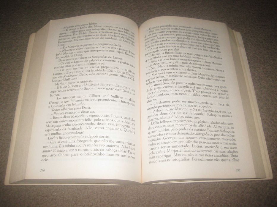 livro "Uma Villa em Itália" de Elizabeth Edmondson