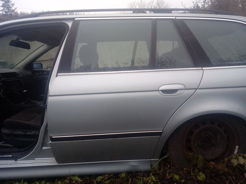 Drzwi Lewy Tył bmw e39 ARKTISSILBER METALLIC (309)