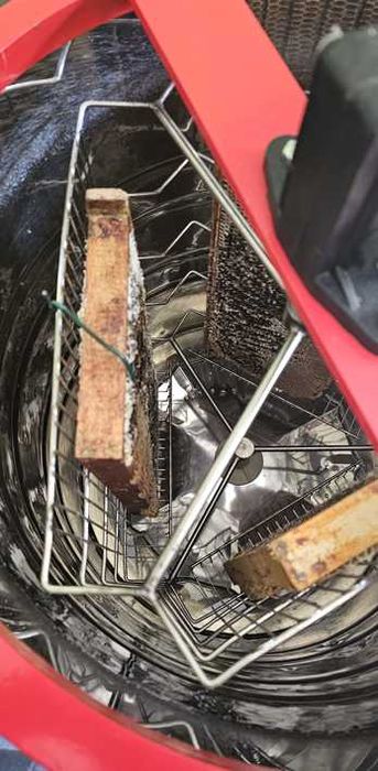 Sprzedam miód pszczeli 35zl/1kg