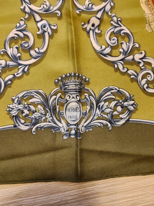 Lenço de seda Hermès Paris