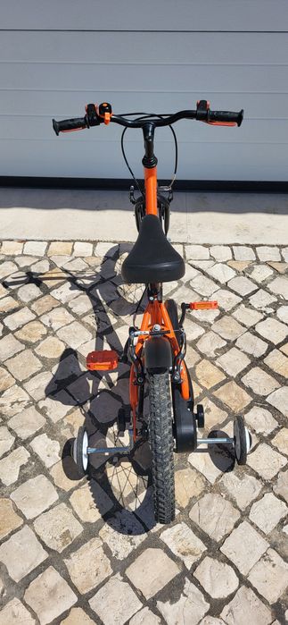 Bicicleta btwin de criança.