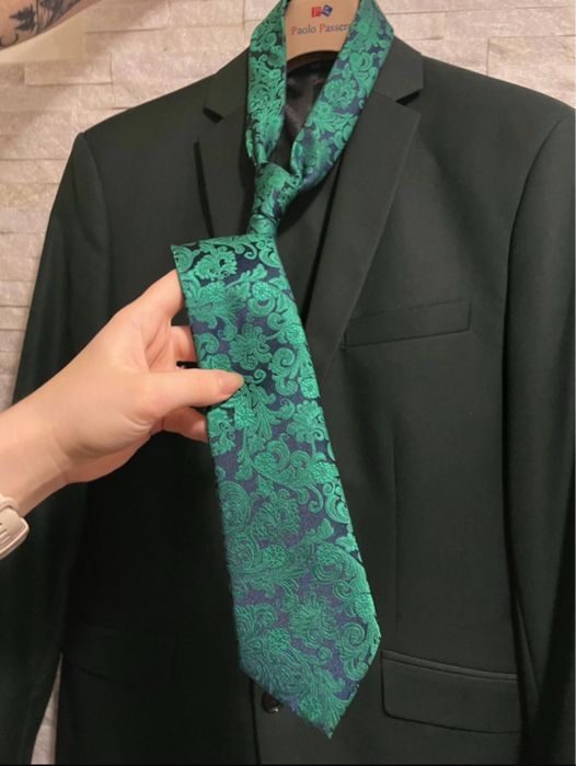 Garnitur w kolorze butelki