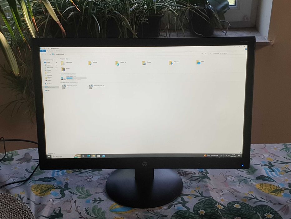 Monitor HP 24"  V241p 1920 x 1080 VGA DVI HDMI LED
