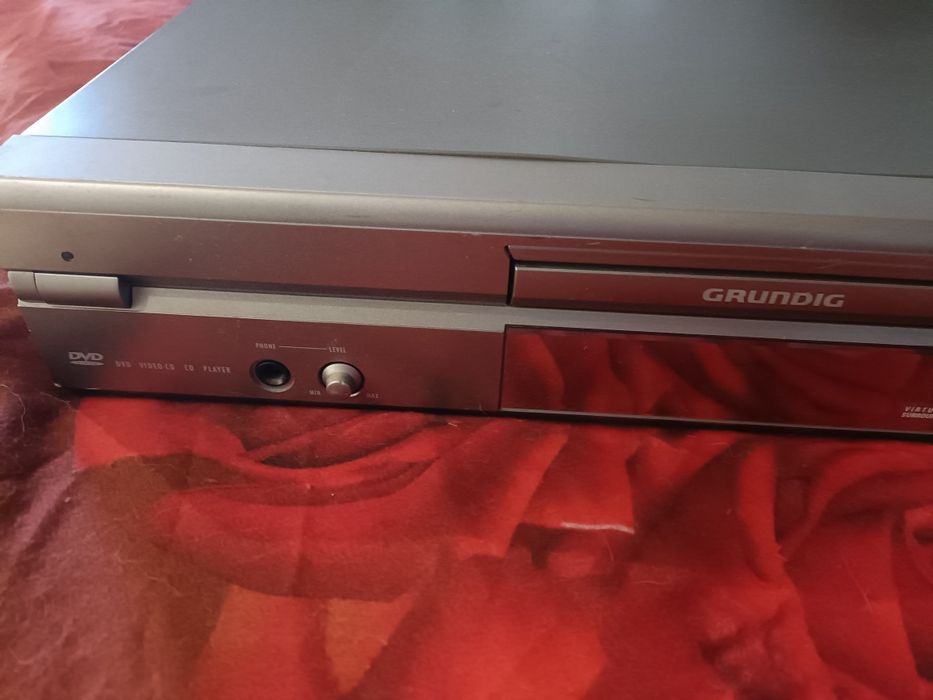 Odtwarzacz DVD/video CD/ CD player Grundig
