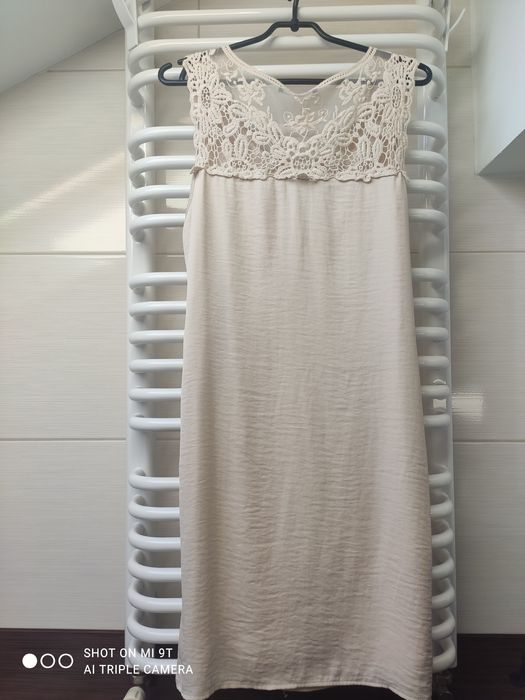 Sukienka z koronką M
