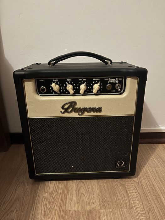 Bugera V5 Infinium com altifalante Jensen C8R