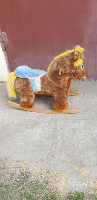 Продам лошадку-качалку для ребёнка