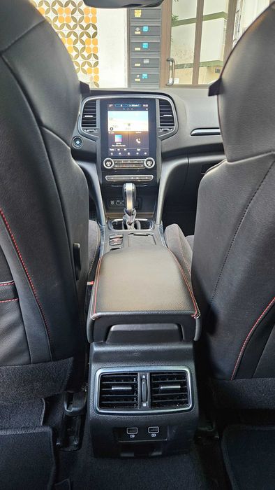 Renault Mégane E-Tech Plug-in Hybrid 160 R.S. Line | 2021 — foto 7