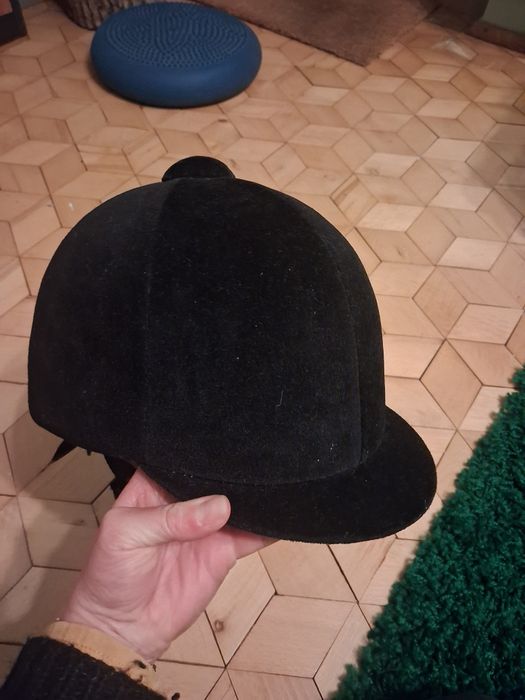 Toczek kask jeździecki do jazdy konnej 57