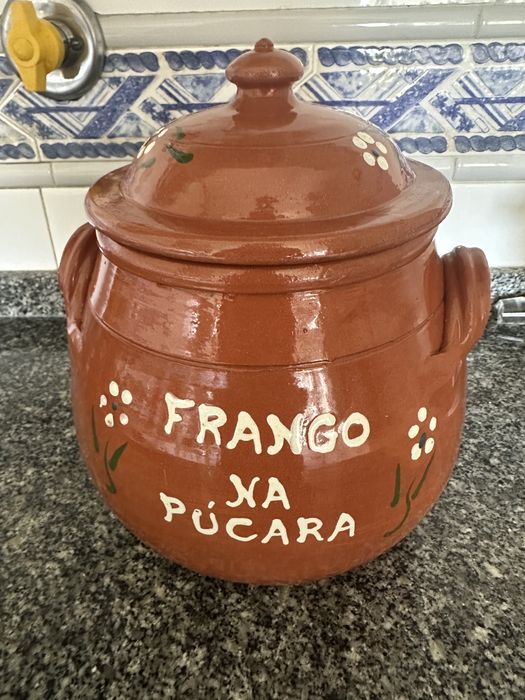 Panela em barro envernizado