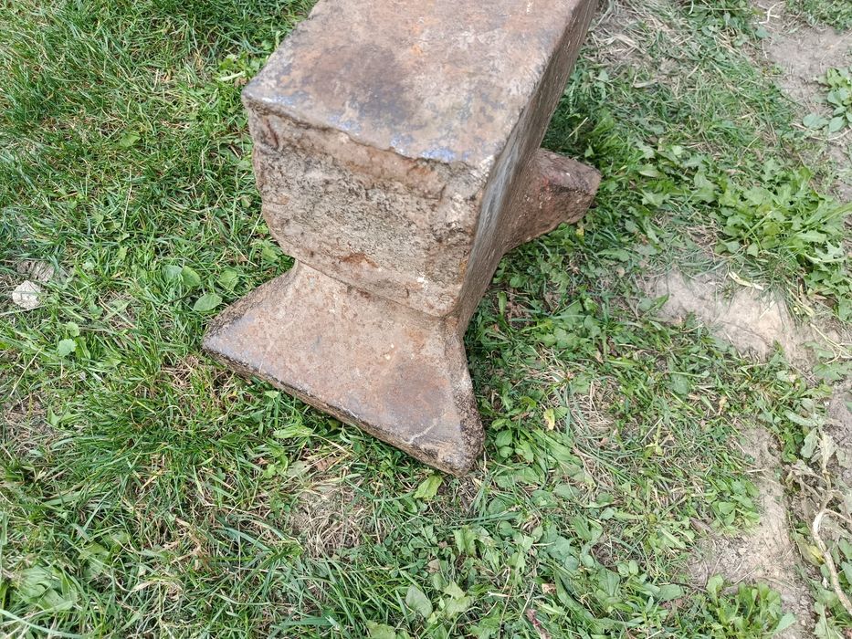 Kowadło kowalskie duże 85kg