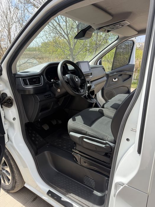 Продам Renault Trafic 2022