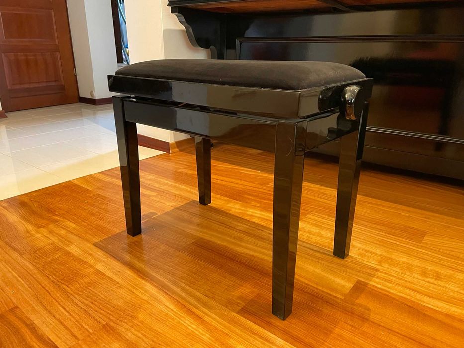 Pianino z duszą + ławeczka gratis :)