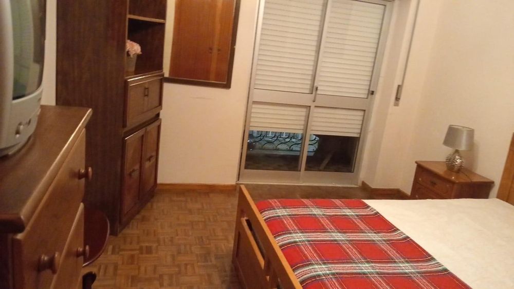 Aluga-se quarto a casal - Idanha Belas
