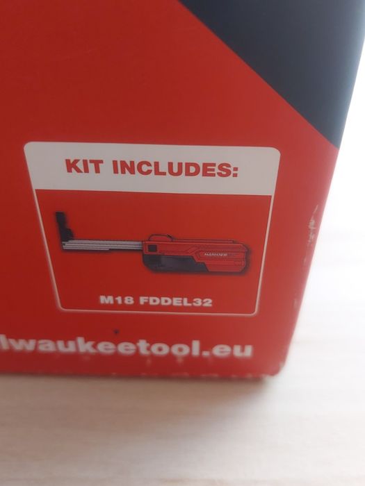 MILWAUKEE  M18  FDDEL32 Odkurzacz do oddsysania pyłu