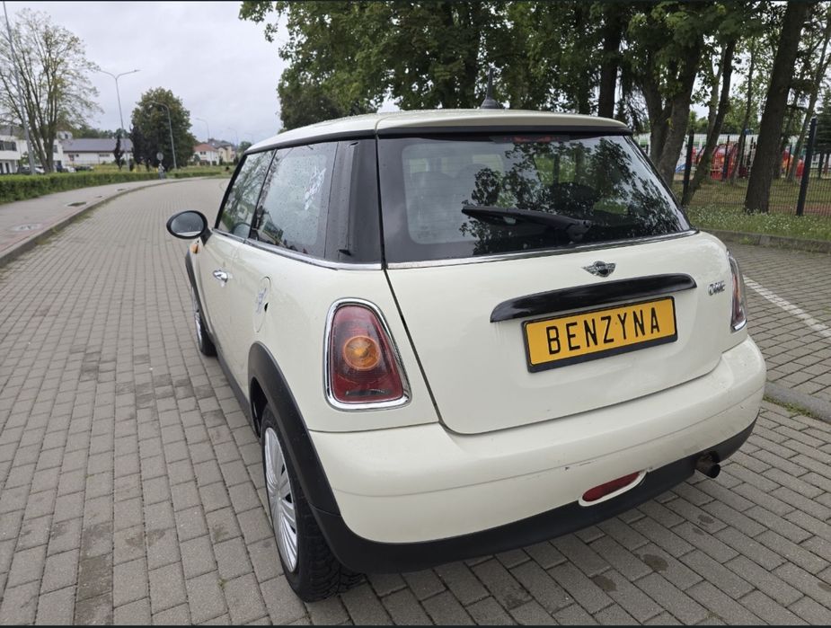 Mini Cooper 1.4 benzyna