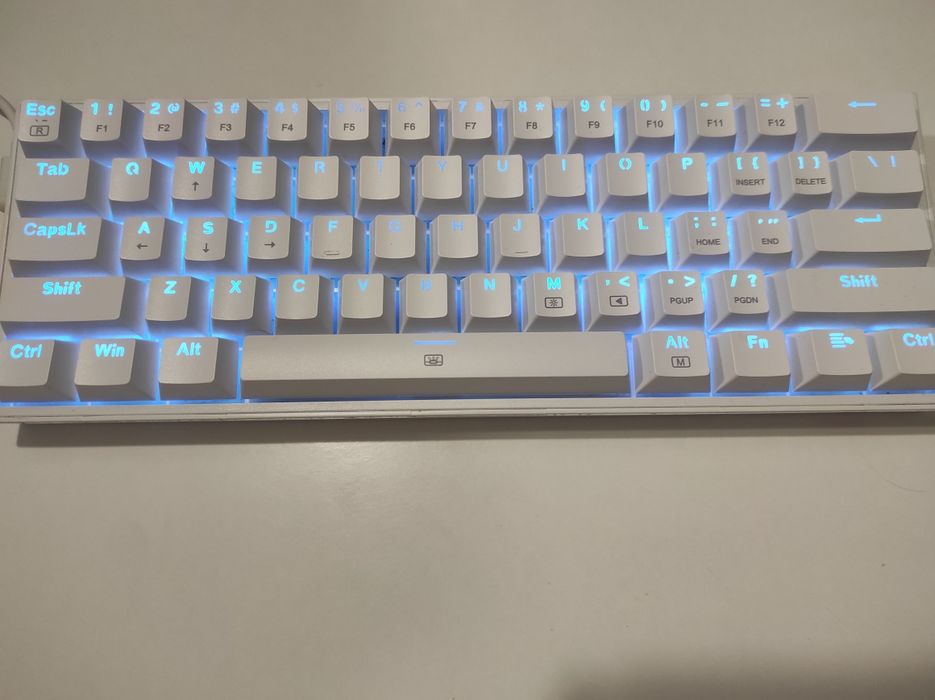 Механічна клавіатура,Red dragon k617 fizz Белая