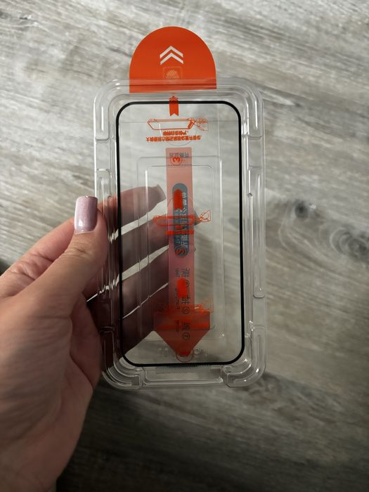 Захисне скло на Iphone 14 pro/ 15/ 16 з аплікатором