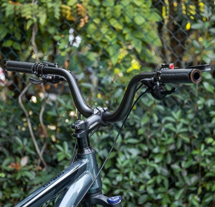 GEWAGE Kierownica Aluminium 780mm  MTB Szosa Hybryda Ergonomiczna