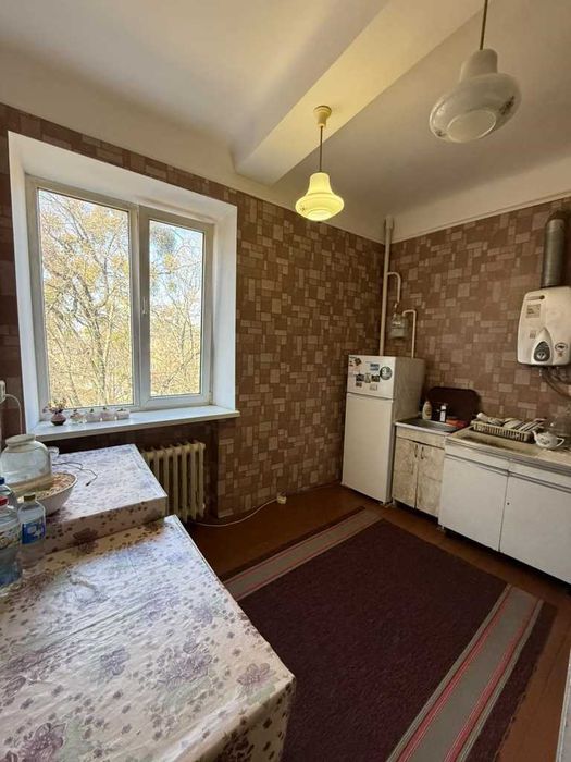 3к квартира 80м2 поверх 4/5 на Юліана Матвійчука сталінка