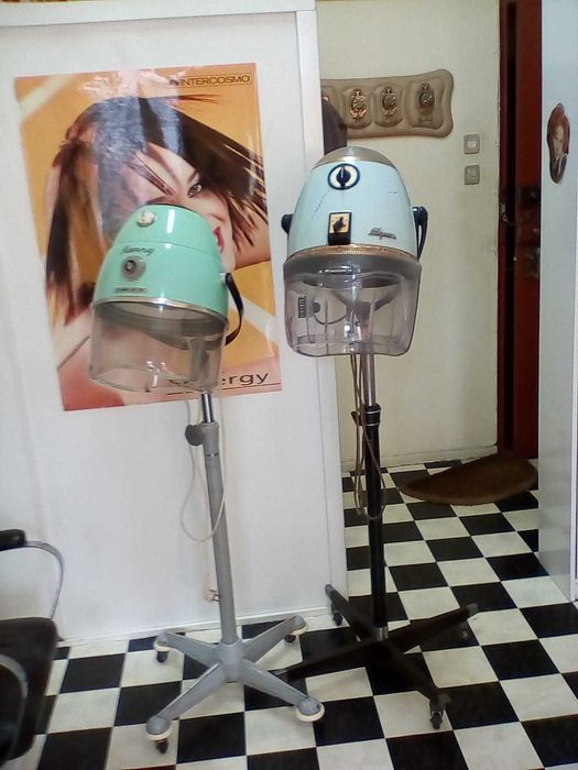 Secador de cabeleireiro com pé Oliveira Do Hospital E São Paio De Gramaços  • OLX Portugal