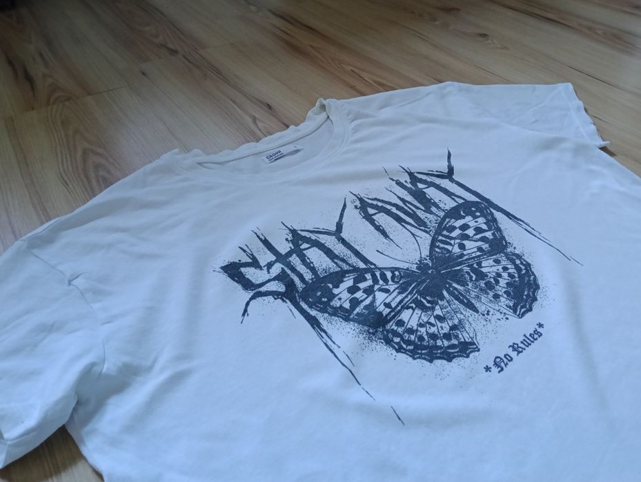 Biały T-shirt boyfriend