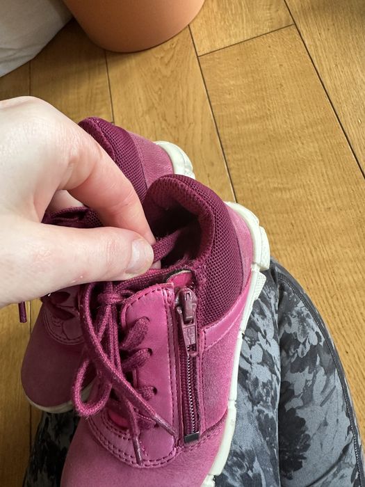 Pòłbuty buty przejsciowe buciki Ecco r.25