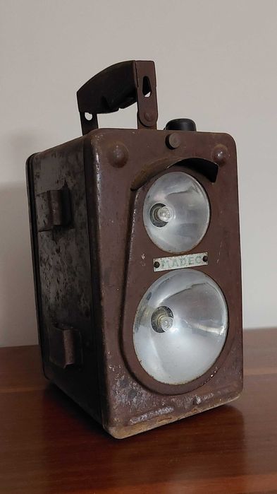 Lanterna ferroviária antiga