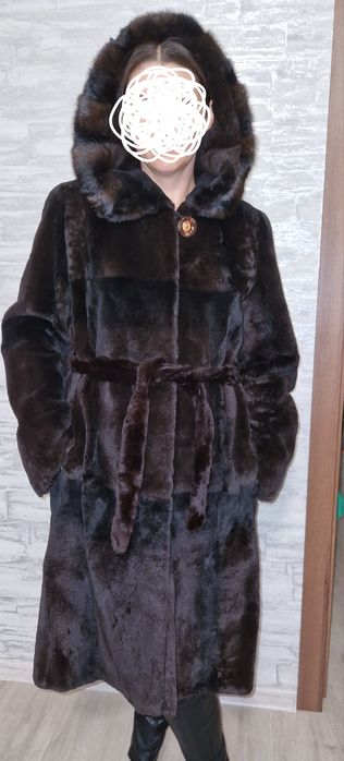 Шуба натуральна бобрік б/у