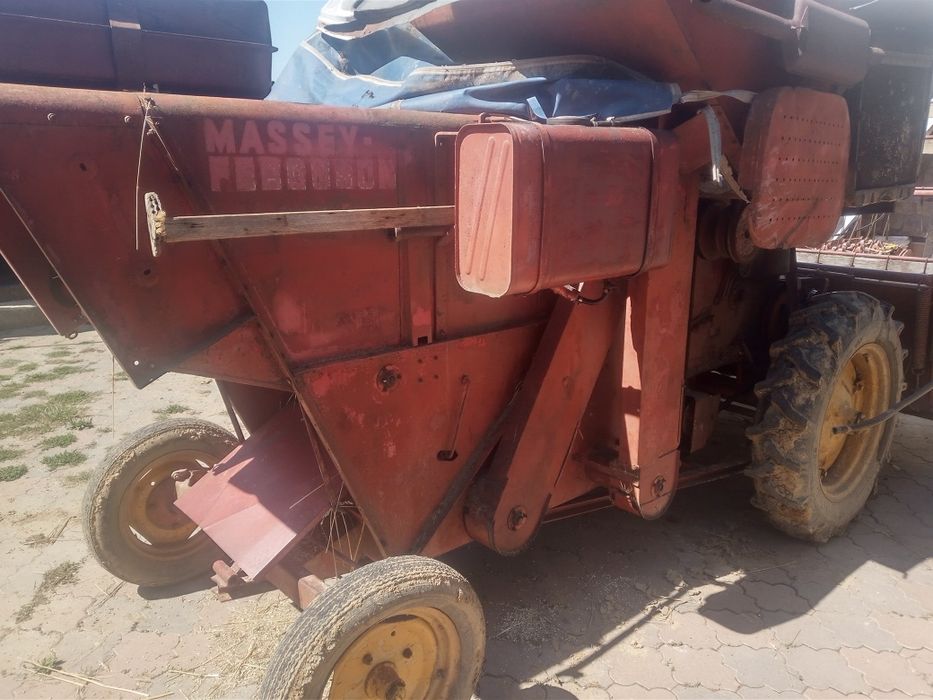 Комбайн massey ferguson 30