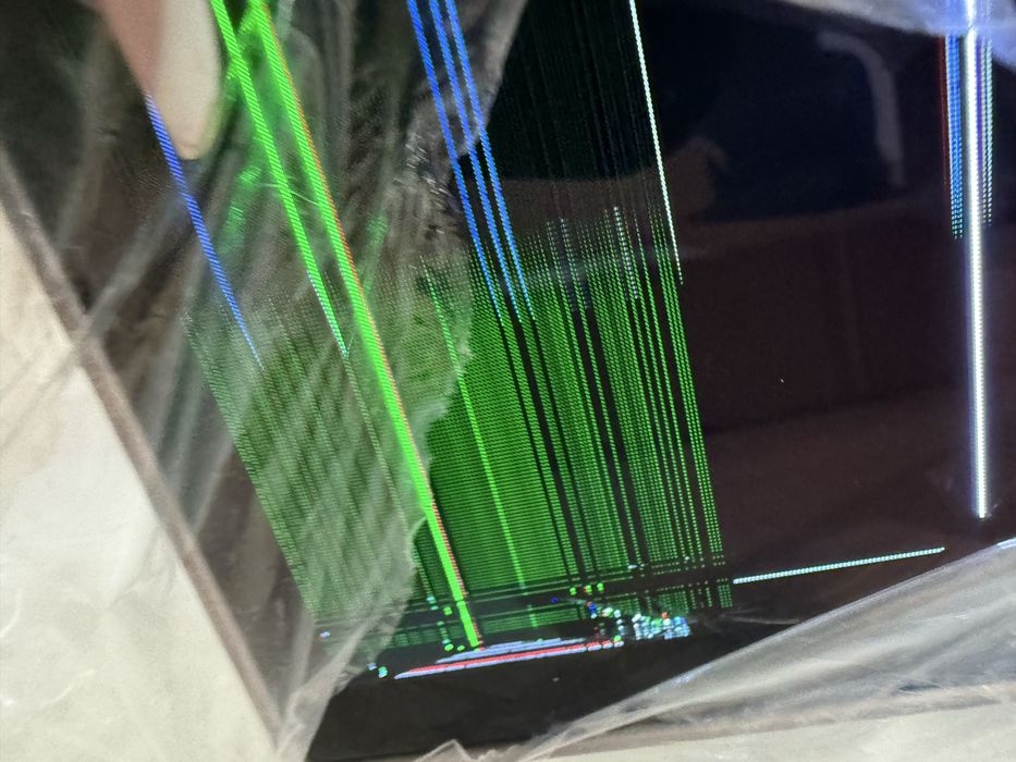 Telewizor z Ambilight - na części