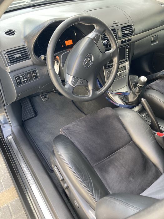 Toyota Avensis 2.2 Dcat 177cv