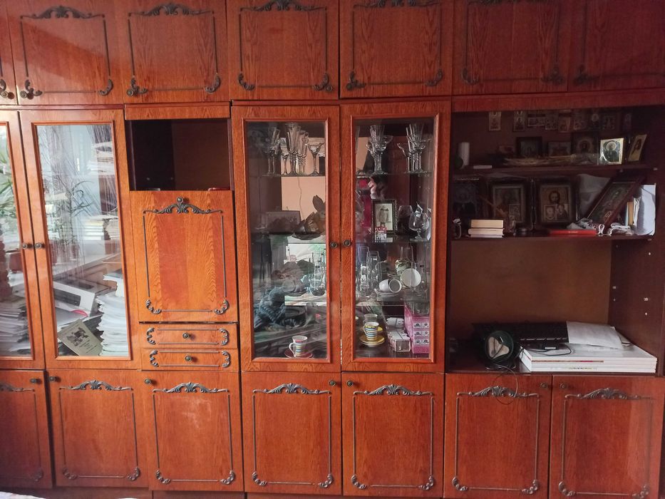 Меблі б/у для вітальні