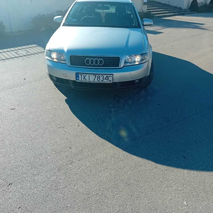 Audi A4  B6.      2002r.