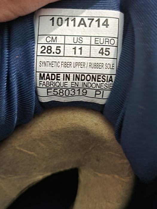 Оригінал 100% чоловічі кросівки asics nimbus 21   eur 45