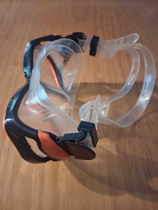 Oculos de mergulho com tubo de respiração