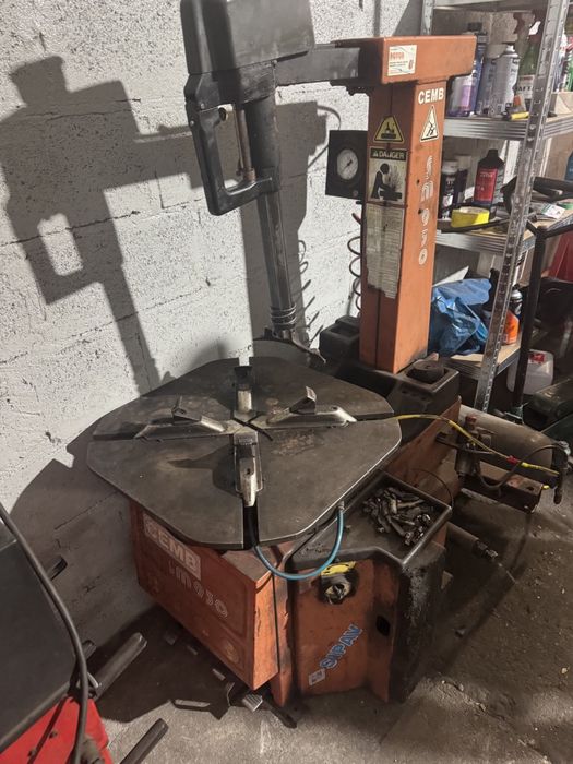 Montazownica do opon CEMB 5M930