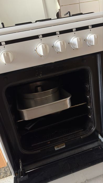 Fogão a gás 4 bocas