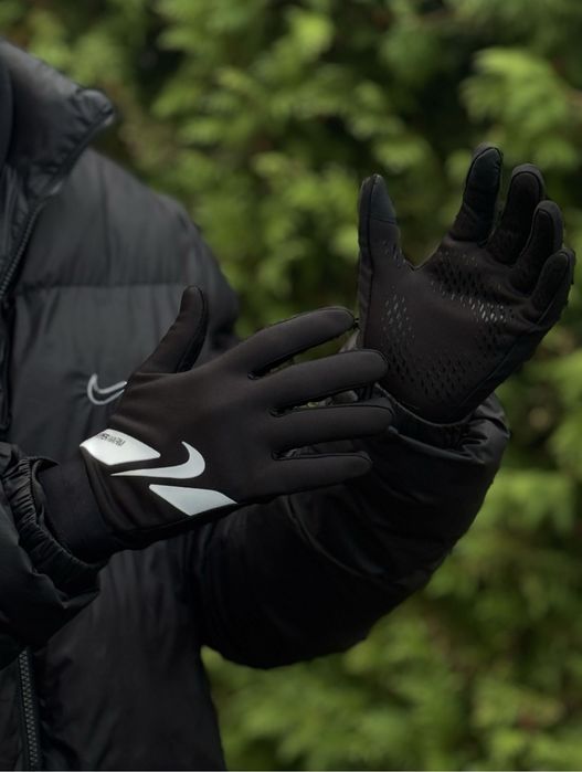 Перчатки Nike HyperWarm Windproof найк