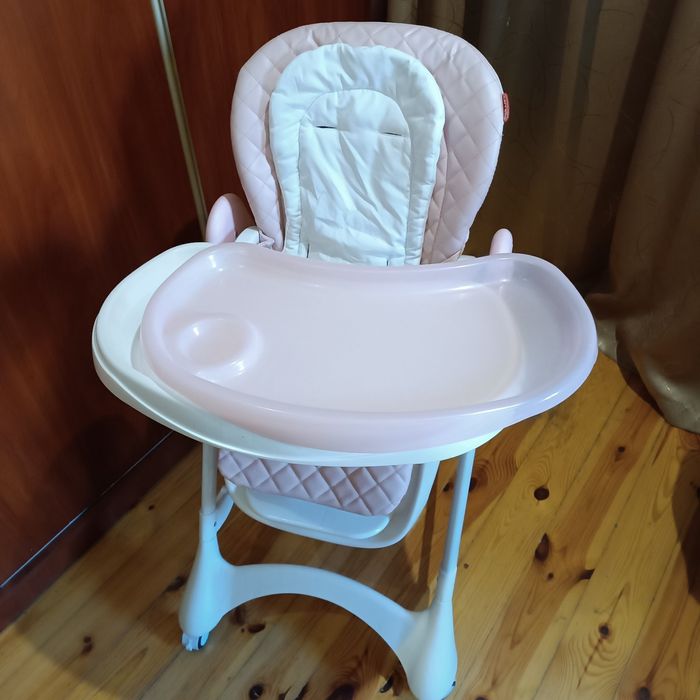 Годувальне крісло