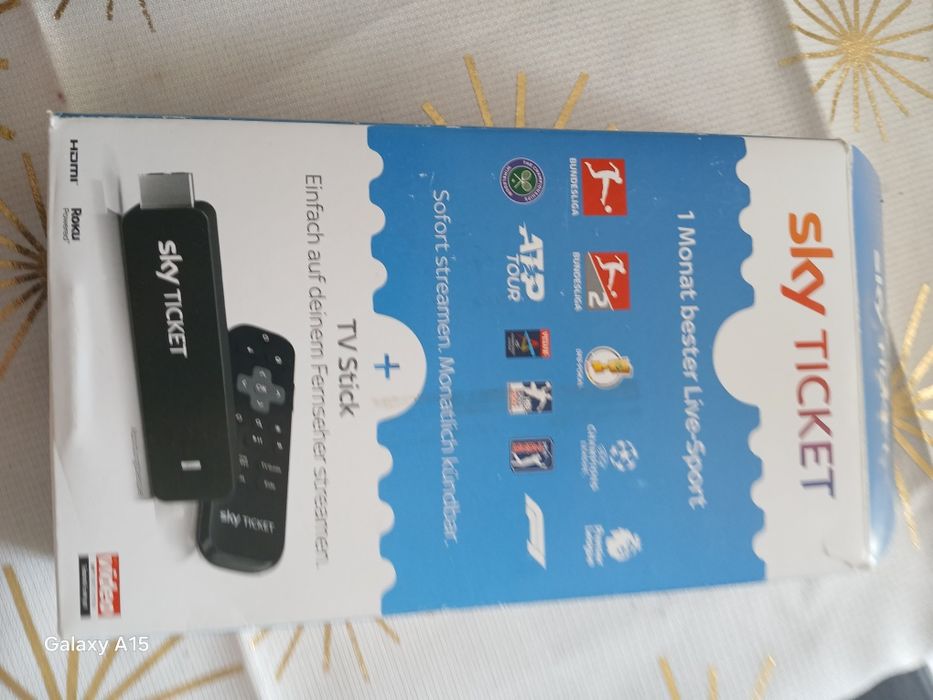 Przystawka SMART TV SkyTicket TV Stick