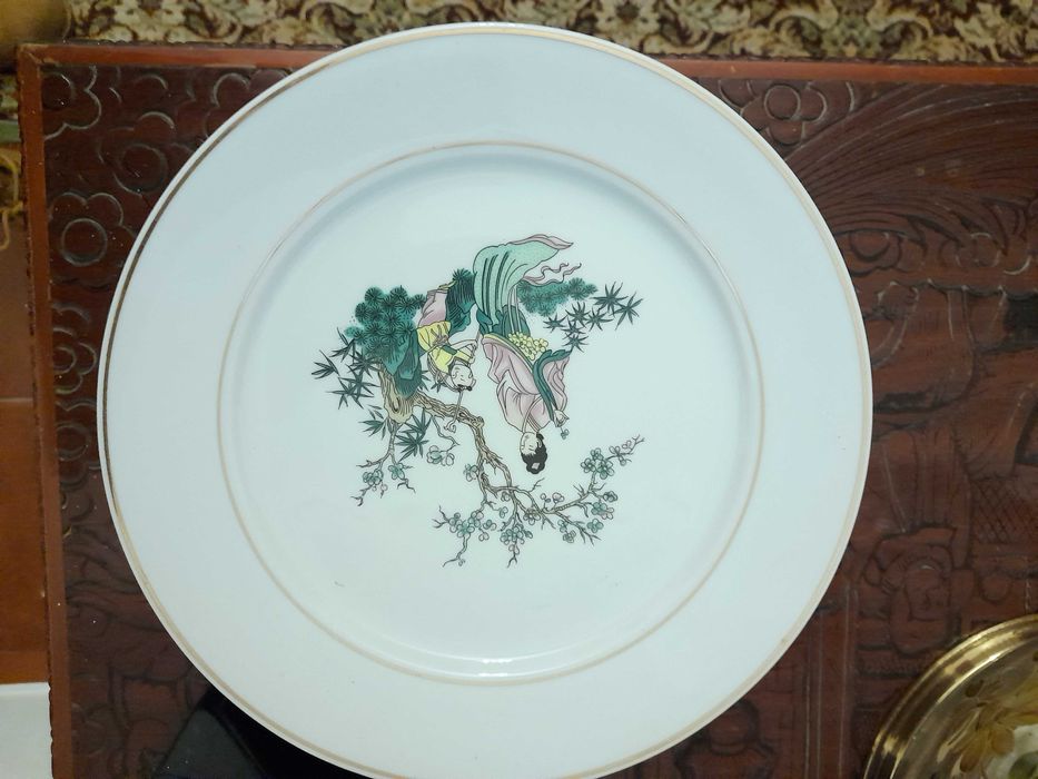 Dining Set (Incomplete)64751545666434123