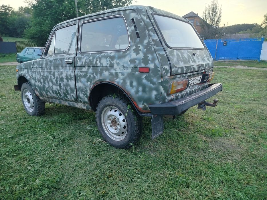 Продам ниву в нормальному стані