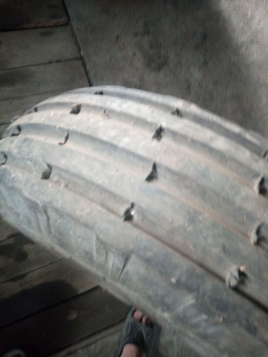 Продаю резину 16