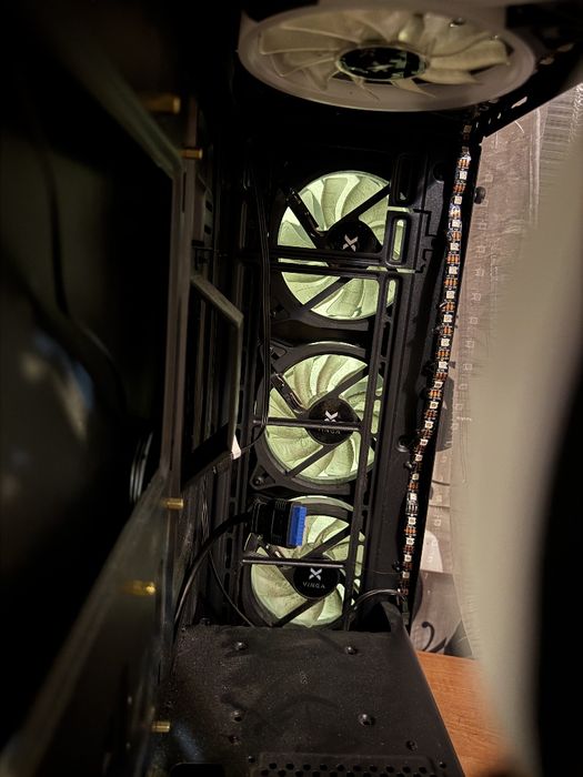 Корпус пк vinga +7 rgb  вентиляторів